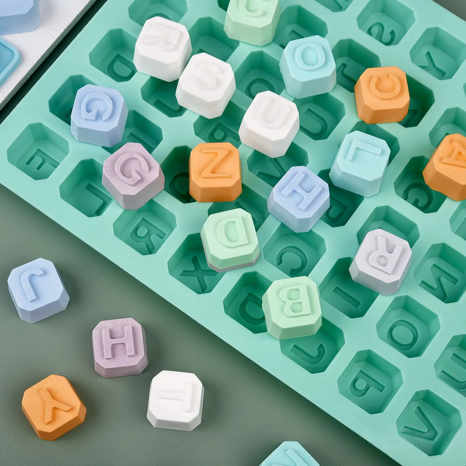 48 Letter Enghish Alphabet let - Soap Making Utensils recension och pris